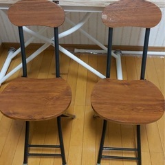 折り畳み椅子　2脚