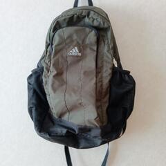 リュック　adidas　小さめの画像