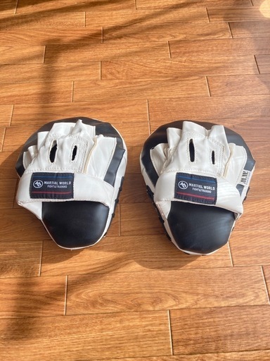 マーシャルワールド パンチングミット 左右セット(中古