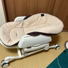 combiベビーラック、ベビーチェア