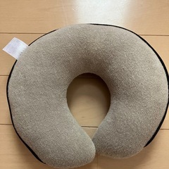 エールべべ　うたたねクッションの画像