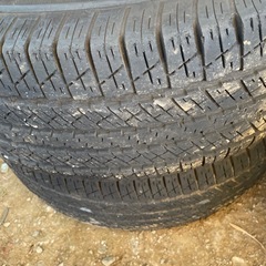 エスカレード 純正17インチ タイヤ付き