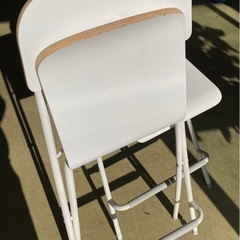 白い椅子　2脚セット の画像