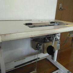 工業用ミシンの画像