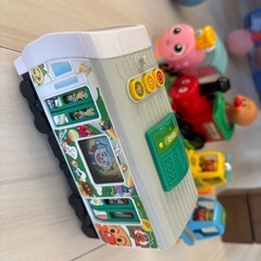 アンパンマン　乗り物セットの画像