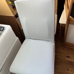 ニトリ　椅子　4脚
の画像