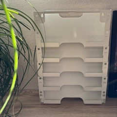 IKEA 新聞ラック　の画像