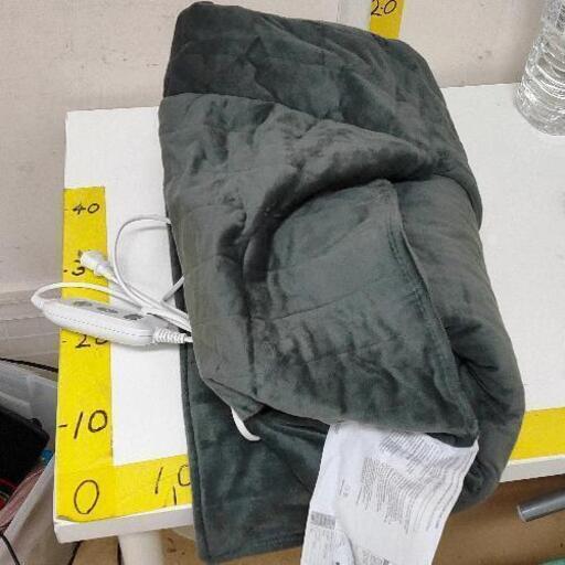 0226-043 暖房器具 着るこたつ毛布