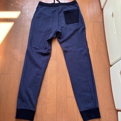 UNIQLO スエットパンツの画像