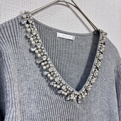 レディース　長袖ニット　セーター　ビジュー　綺麗め　華やか　伸縮性の画像