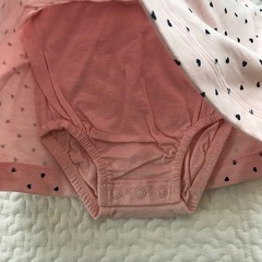 ガールワンピース&カーディガンの画像