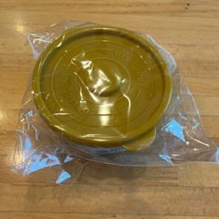 〈新品〉黄色　タッパー