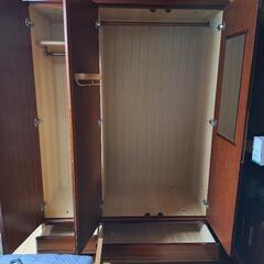 美品　タンスの画像