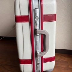 キャリーケースの画像