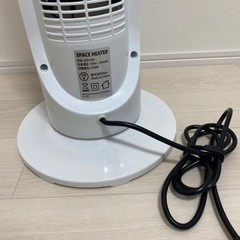 セラミックファンヒーター 速暖 首振り 転倒時off  コンパクト の画像