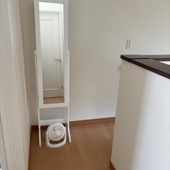 姿見とサーキュレーター