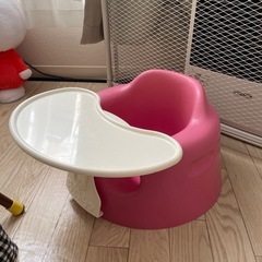 Bumbo テーブル付き