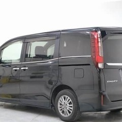 【48回払いが新登場♪今までより更にお買い求め頂き易く！】今回はトヨタ エスクァイア 　Ｘｉ ブラックをご紹介！の画像