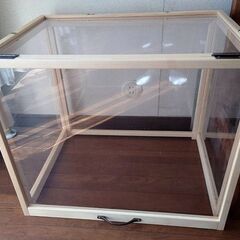 小鳥用の保温・防音アクリルカバーの画像