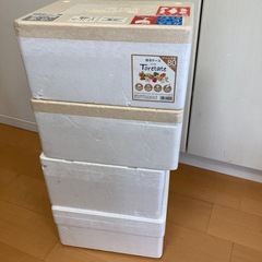 発泡スチロール箱の画像