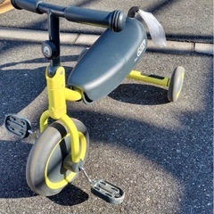 三輪車の画像