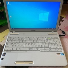 ノートパソコンの画像