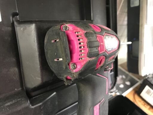 ✨?値下げ中?✨日立　中古　WH18DDL2　インパクトドライバ　18V　充電器/バッテリー×2/説明書✨うるま市田場✨