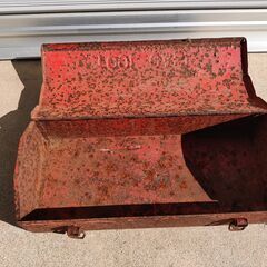 【中古品】鉄製　工具箱の画像