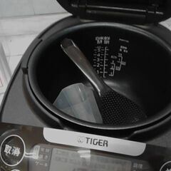 45242　タイガー IHジャー炊飯器 5.5合炊き JPW-D100T　A9150の画像