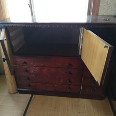 収納家具の画像