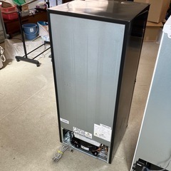 K2502-139 配送不可 YAMAZEN 冷蔵庫 YFR-D111(B) 2024年製 動作確認済み キズ汚れ有りの画像
