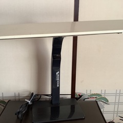 デスクスタンド
