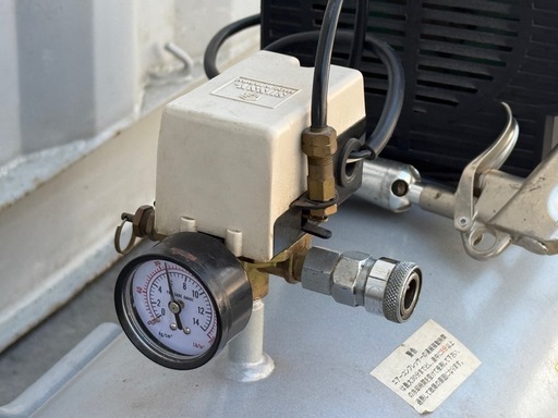A391◇エアコンプレッサー◇大きな60Lタンク◇ガン＆ホース付◇アストロプロダクツ◇100V◇AP-992