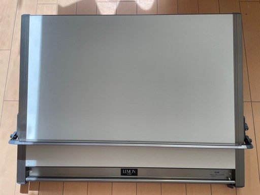 【値下げ可】
A2製図版、製図関連道具