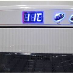 ポータブル　保冷温庫　XHC-25　動作良好　25L　保冷　保温　冷蔵庫　家庭用　行楽シーズン　キャンプ　アウトドア　ホワイト　SIS株式会社の画像