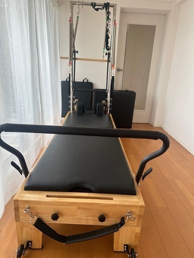 　ピラティス　リフォーマー　タワー　pilates　