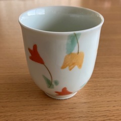 有田焼花柄お茶碗とお湯呑みセットの画像