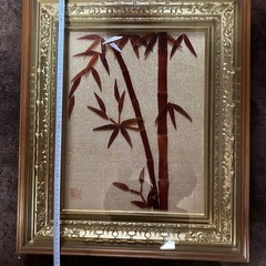 パワーストーン赤珊瑚の竹の絵画　金のフレーム付き
の画像