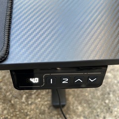 早いもの勝ち！ 電動昇降 ゲーミングデスク 110×55cm 高さ44-72cm調節可能！ GTPLAYER ブラックの画像