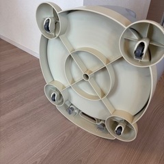ESSIANベビーチェアの画像