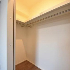 初期費用なんと22万円！！ 日比谷線六本木駅まで徒歩10分 ♪ さらに家賃２ヶ月無料！！ 水商売の方ご相談可能★（風俗、ホストは不可) 表参道や六本木が生活圏内。ペット可高級レジデンス♪ （次回更新予定日3月20日） − 東京都