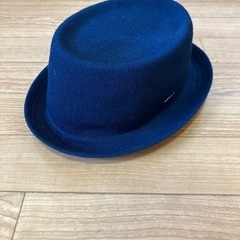 KANGOL 帽子　3000円で売ります。