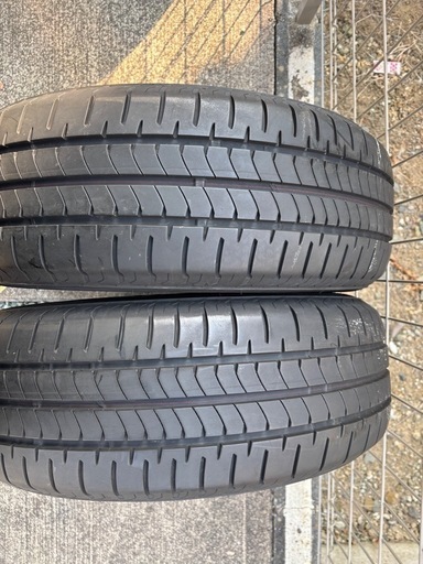 ブリヂストン　NEWNO 215/60R16