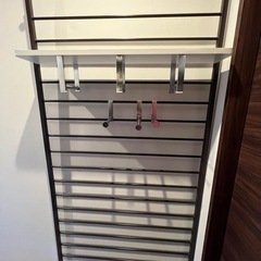 【決定】突っ張り棚 鏡セット　壁面 ウォールラック  ウォールシェルフ の画像