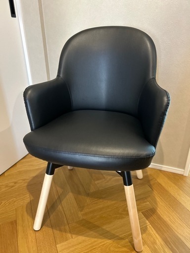 黒　スツール　椅子　IKEA　お安いです！