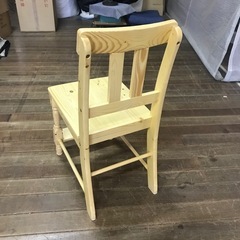 新品未使用品　子供用椅子　学習椅子　パイン材無垢　ナチュラル　激安　デットストック品の画像