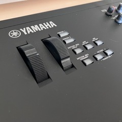 YAMAHA MODX8 シンセサイザーの画像