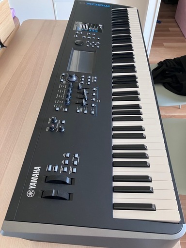 YAMAHA MODX8 シンセサイザー
