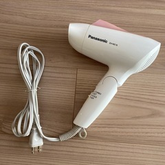 パナソニック Panasonic ドライヤー (まるの) 練馬の美容家電《ヘアケア》の中古あげます・譲ります｜ジモティーで不用品の処分