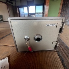 金庫　取引者決定済みです